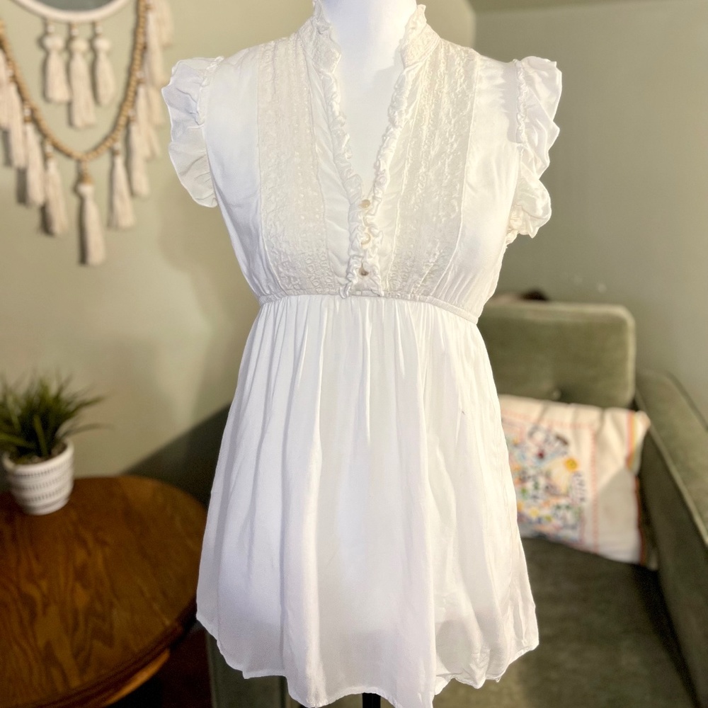 ❌ SOLD ❌ WHITE BABY DOLL TOP